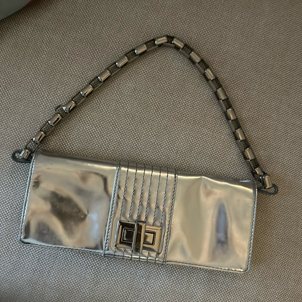 Silver clutch with removable chain
